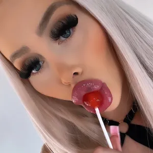 @dollybitch